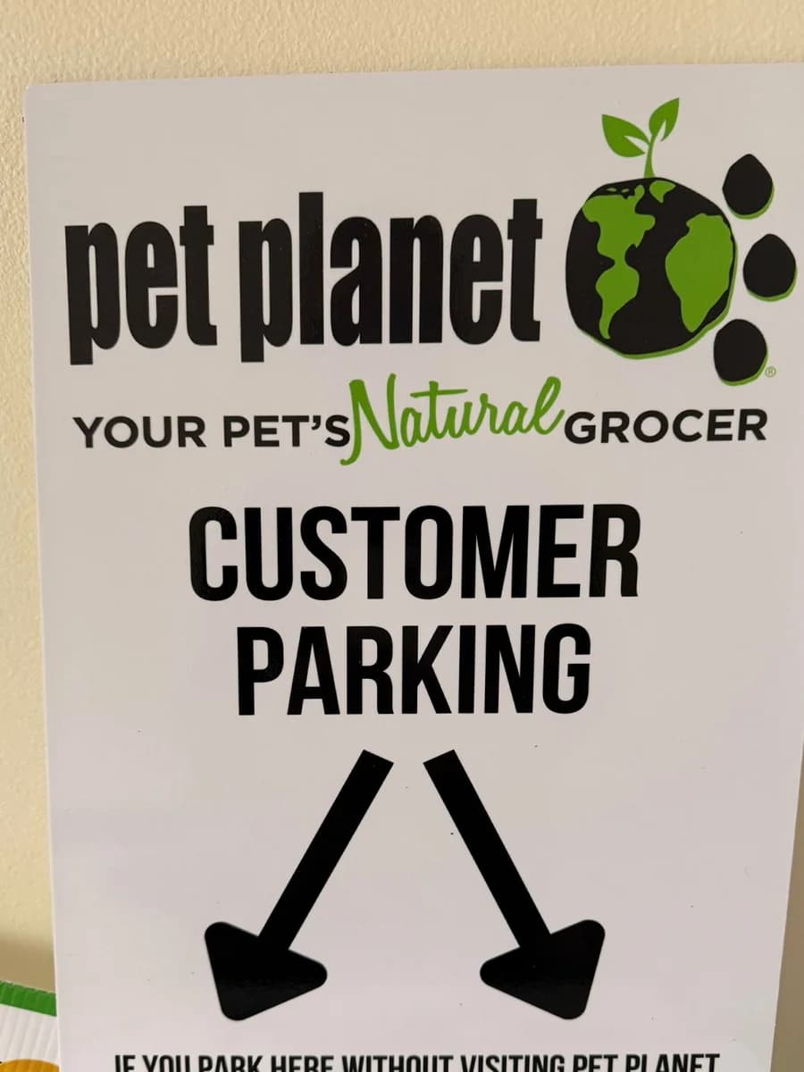 gallery acp pet planet customer parking.webp
