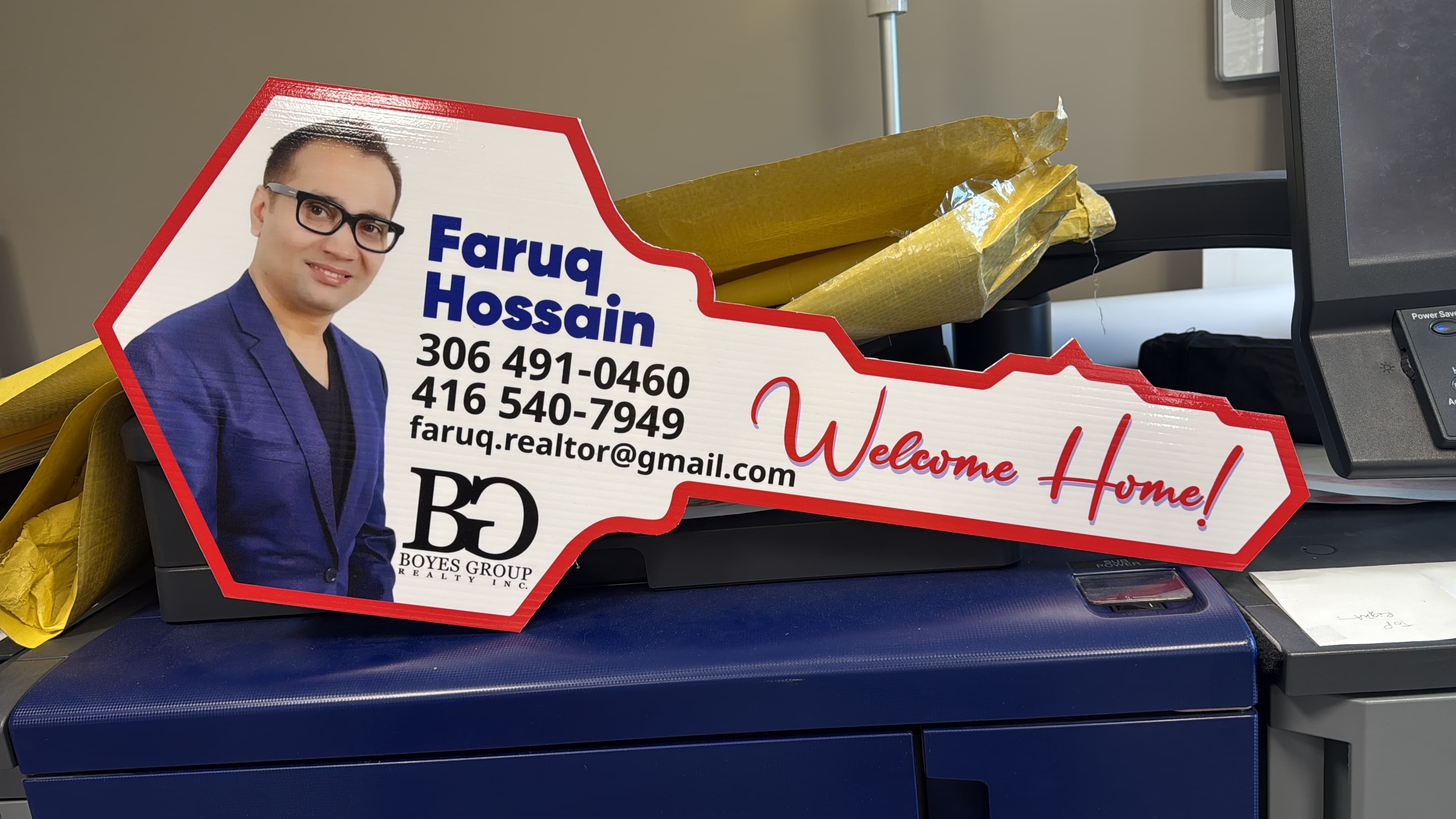 Custom-shape coroplast sign — Boyes Group Realtor, True Color Display Printing Saskatoon